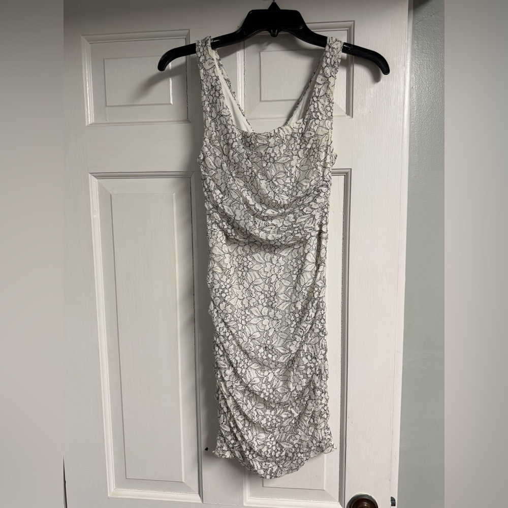 Express white & black dress size 2